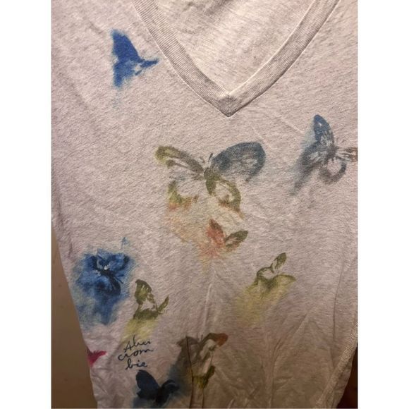 Cute shirt - Picture 2 of 4